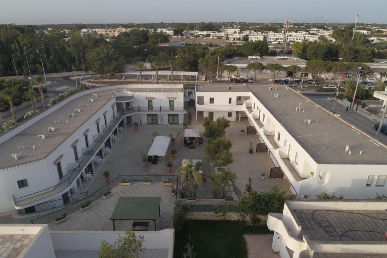 Cala Aparthotel