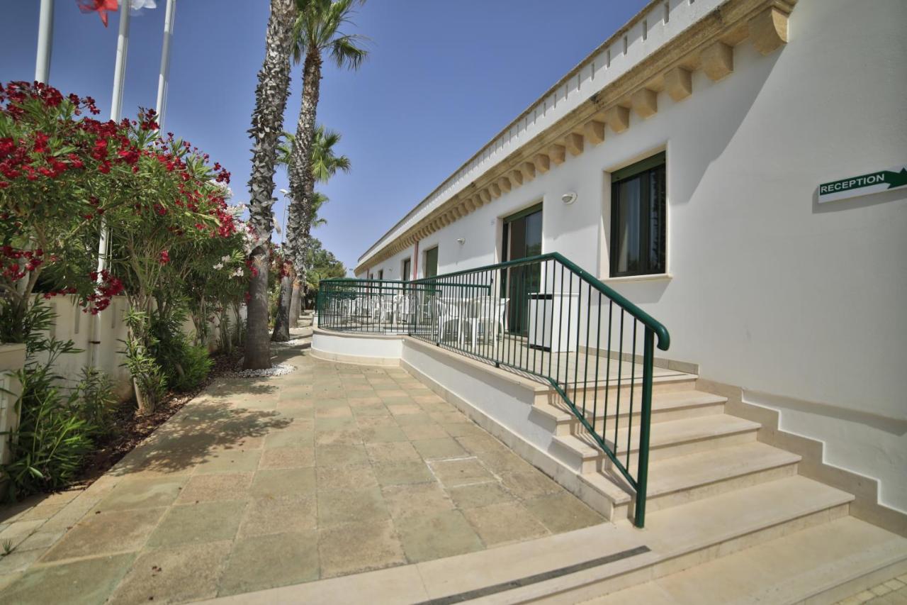 Cala Apartahotel 3*
